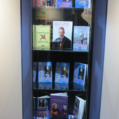 11 mai: Iaşi: Sfinţirea memorialului dedicat episcopului martir Anton Durcovici