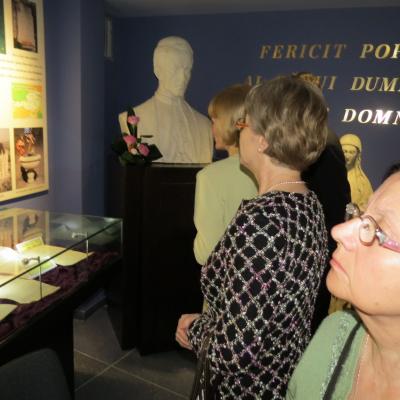 11 mai: Iaşi: Sfinţirea memorialului dedicat episcopului martir Anton Durcovici