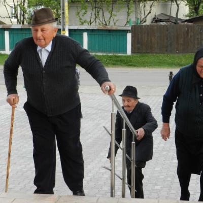 13 mai: Iugani: Ziua Bolnavului