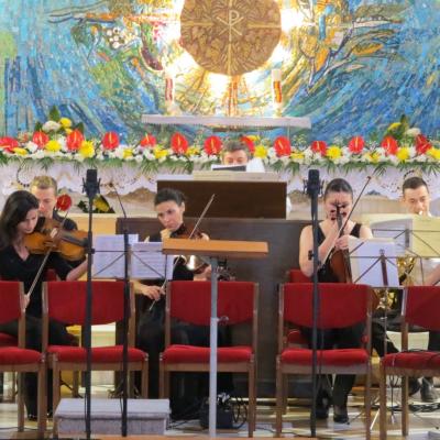 25 mai: Iaşi: Concert vocal-simfonic de muzică sacră