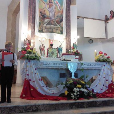 25 mai: Cleja "Sfântul Francisc": Prima Împărtăşanie