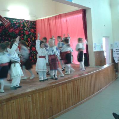 31 mai: Răchiteni: Sfinţirea Muzeului etnografic