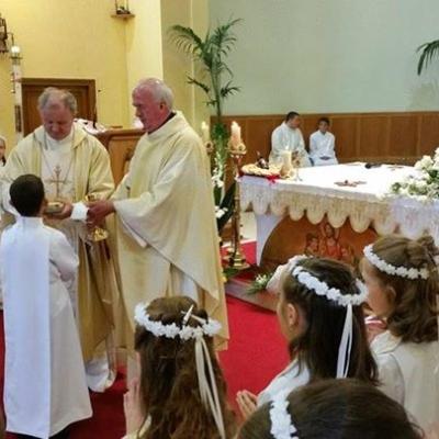 1 iunie: Roma: Prima sfântă Împărtăşanie la Grotte Celoni