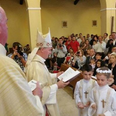 1 iunie: Roma: Prima sfântă Împărtăşanie la Grotte Celoni