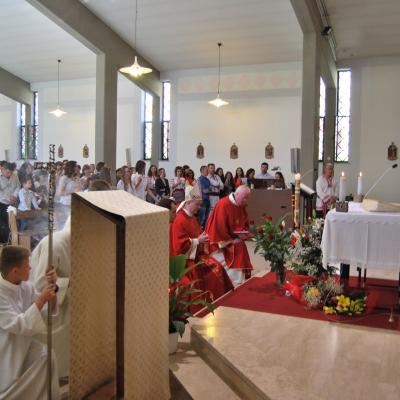 1 iunie: Ladispoli: Primirea sacramentului Mirului