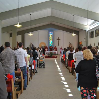 1 iunie: Ladispoli: Primirea sacramentului Mirului
