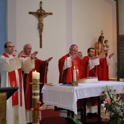 1 iunie: Ladispoli: Primirea sacramentului Mirului
