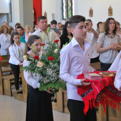 1 iunie: Ladispoli: Primirea sacramentului Mirului
