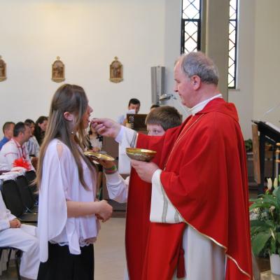 1 iunie: Ladispoli: Primirea sacramentului Mirului