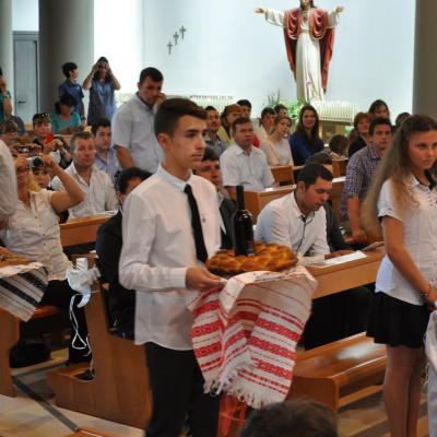 2 iunie: Cesano (Italia): Administrarea sfântului Mir