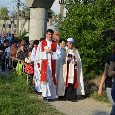 7 iunie: Bacău - Baraţi: Procesiune în vigilia Rusaliilor