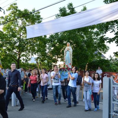7 iunie: Bacău - Baraţi: Procesiune în vigilia Rusaliilor