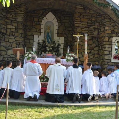 7 iunie: Bacău - Baraţi: Procesiune în vigilia Rusaliilor