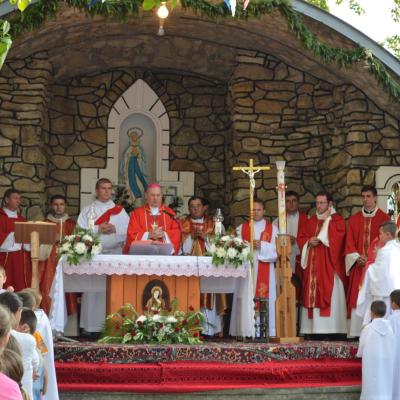 7 iunie: Bacău - Baraţi: Procesiune în vigilia Rusaliilor
