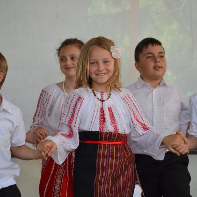 7 iunie: Valea Mare: Sărbătoarea Copiilor "Cu Isus sunt fericit!"