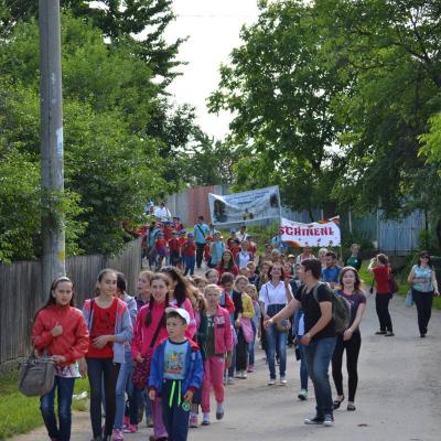 7 iunie: Valea Mare: Sărbătoarea Copiilor "Cu Isus sunt fericit!"