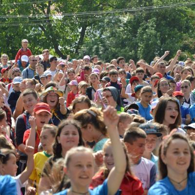 7 iunie: Valea Mare: Sărbătoarea Copiilor "Cu Isus sunt fericit!"