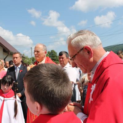 8 iunie: Sfinţirea bisericilor renovate din filialele Putna şi Clit