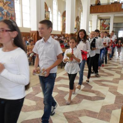 15 iunie: Gioseni: "Cutia Speranţei", darul pentru copiii din Kenya