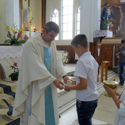 15 iunie: Gioseni: "Cutia Speranţei", darul pentru copiii din Kenya