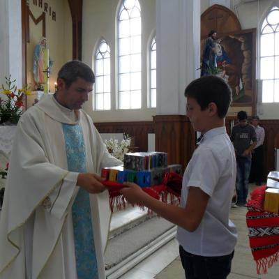 15 iunie: Gioseni: "Cutia Speranţei", darul pentru copiii din Kenya