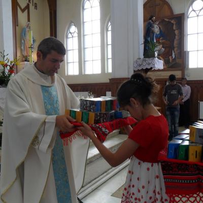 15 iunie: Gioseni: "Cutia Speranţei", darul pentru copiii din Kenya