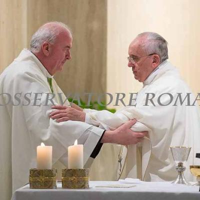 16 iunie: Roma: Credincioşi români prezenţi la sfânta Liturghie celebrată de papa Francisc în "Domus Sanctae Marthae". Foto: "L' Osservatore romano"