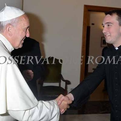 16 iunie: Roma: Credincioşi români prezenţi la sfânta Liturghie celebrată de papa Francisc în "Domus Sanctae Marthae". Foto: "L' Osservatore romano"