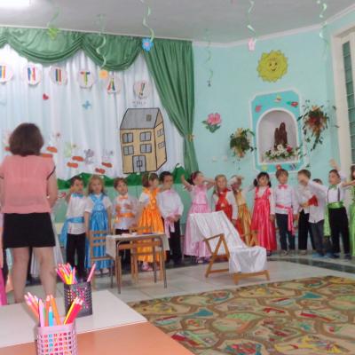 18 iunie: Săbăoani: Rămâi cu bine, grădiniţă!