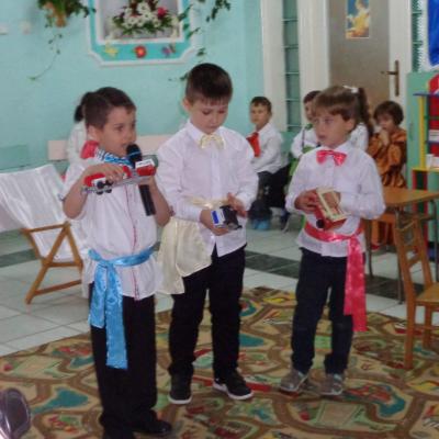 18 iunie: Săbăoani: Rămâi cu bine, grădiniţă!