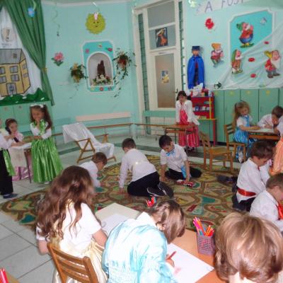 18 iunie: Săbăoani: Rămâi cu bine, grădiniţă!