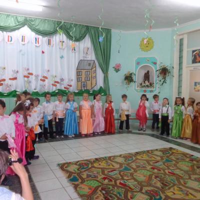 18 iunie: Săbăoani: Rămâi cu bine, grădiniţă!