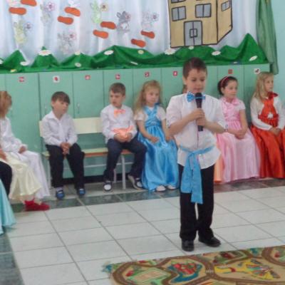 18 iunie: Săbăoani: Rămâi cu bine, grădiniţă!