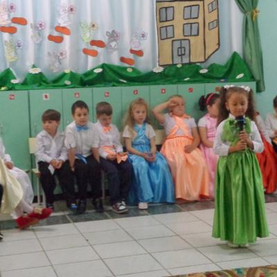18 iunie: Săbăoani: Rămâi cu bine, grădiniţă!