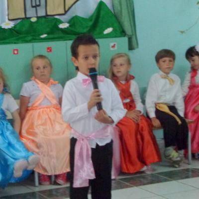 18 iunie: Săbăoani: Rămâi cu bine, grădiniţă!