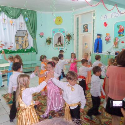 18 iunie: Săbăoani: Rămâi cu bine, grădiniţă!