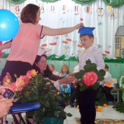 18 iunie: Săbăoani: Rămâi cu bine, grădiniţă!