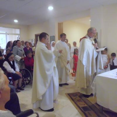 19 iunie: Iaşi: Procesiune cu preasfântul sacrament la Căminul de Bătrâni "Sfântul Iosif"