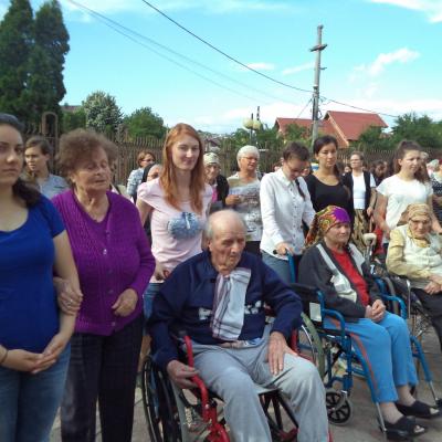 19 iunie: Iaşi: Procesiune cu preasfântul sacrament la Căminul de Bătrâni "Sfântul Iosif"