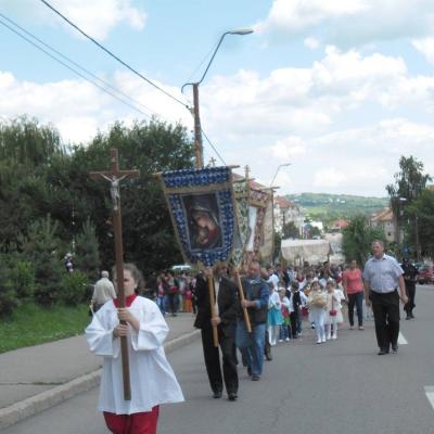 22 iunie: Moineşti: Procesiune în solemnitatea Corpus Domini