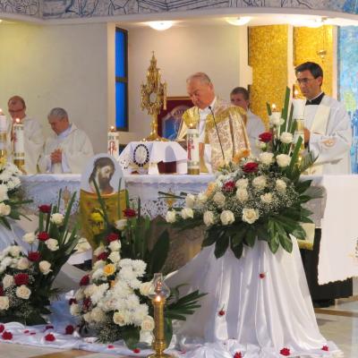 22 iunie: Iaşi: Liturghie şi procesiune euharistică de Corpus Domini