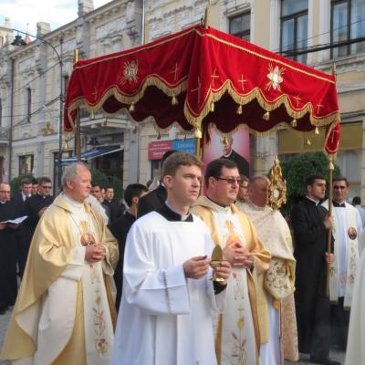 22 iunie: Iaşi: Liturghie şi procesiune euharistică de Corpus Domini
