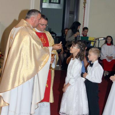 22 iunie: Suceava: Prima Sfântă Împărtăşanie şi procesiune de Joia Verde