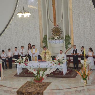 22 iunie: Focşani: Prima Sfântă Împărtăşanie