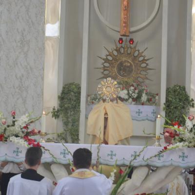 22 iunie: Focşani: Prima Sfântă Împărtăşanie