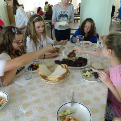 23 iunie - 4 iulie: Iaşi "Sfânta Tereza": GREF şi campus "Anton Durcovici: un om pentru oameni"