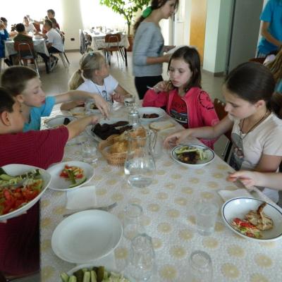 23 iunie - 4 iulie: Iaşi "Sfânta Tereza": GREF şi campus "Anton Durcovici: un om pentru oameni"