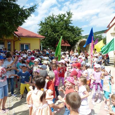 23 iunie - 6 iulie: Ploscuţeni: La noi GREF-ul e în toi