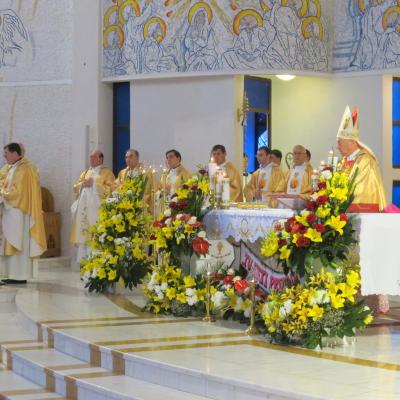 24 iunie: Iaşi: Hirotonirea a 29 de preoţi
