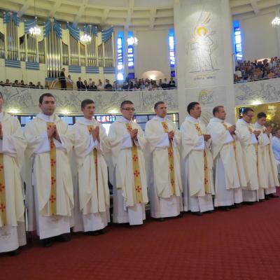 24 iunie: Iaşi: Hirotonirea a 29 de preoţi